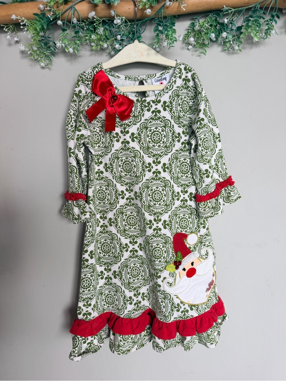 Counting Daisies Santa Applique Christmas Dress Size 6